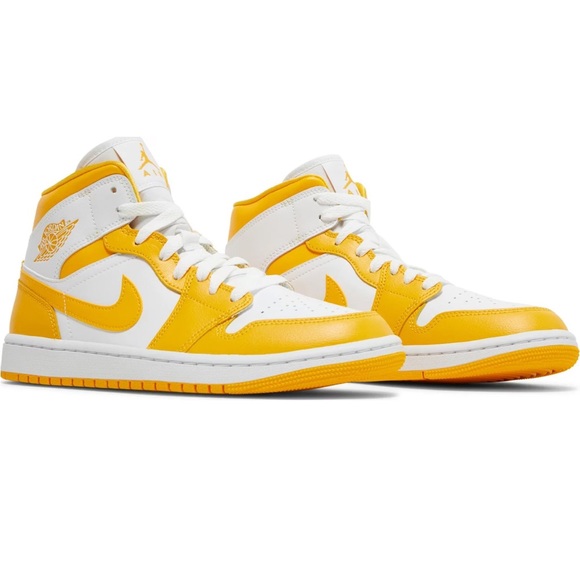 Air Jordan 1 Mid - Picture 6 of 15